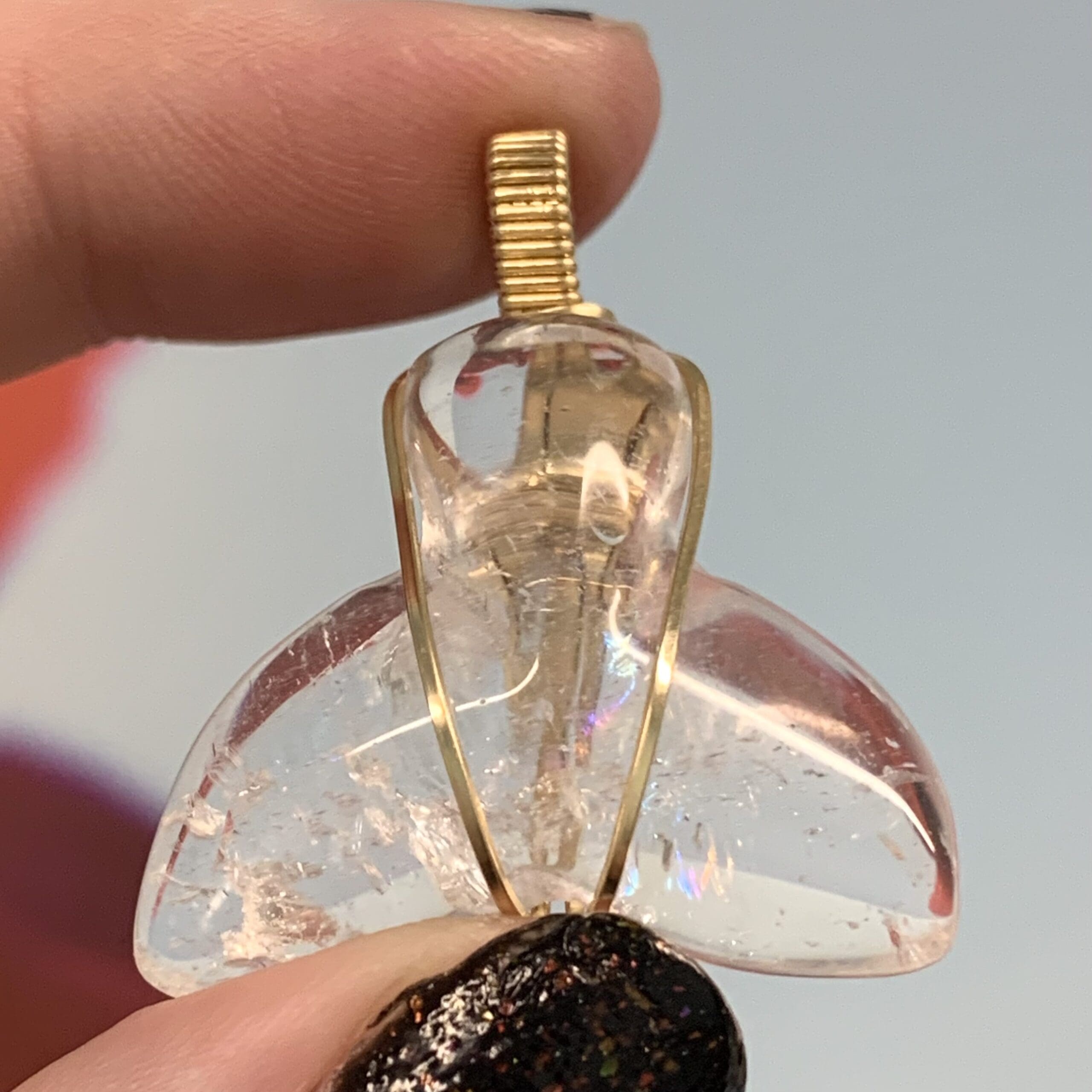 Quartz (clear) exquisite 'whale tail' GF wrapped pendant healing crystal - Image 4