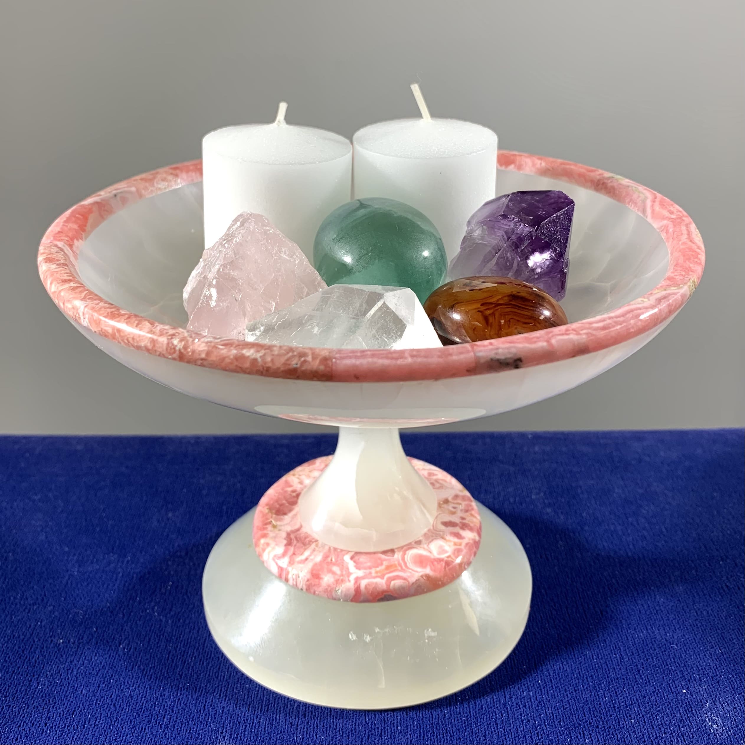 Rhodochrosite w milky white Onyx elevated bowl healing crystal - Image 3