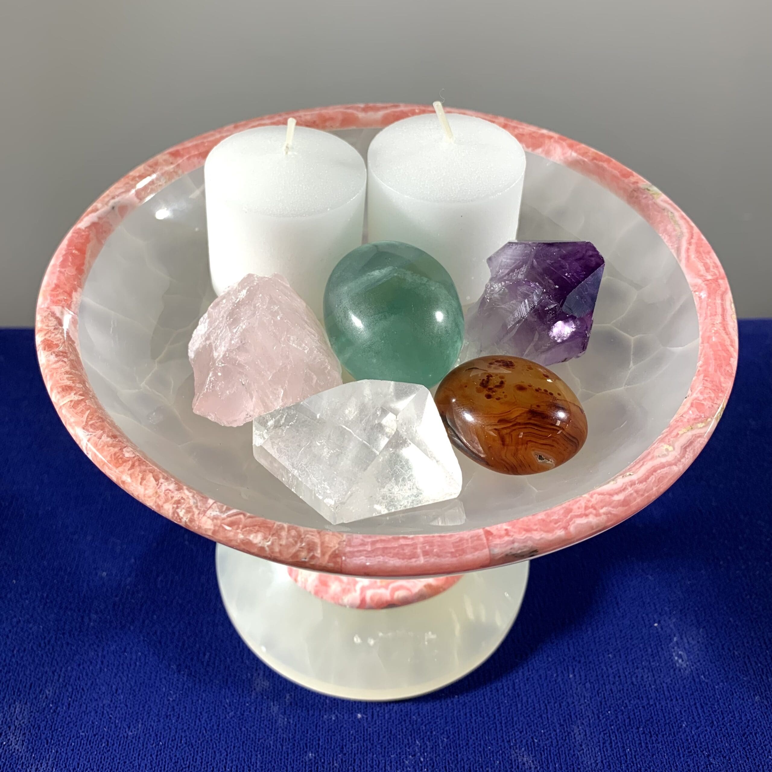 Rhodochrosite w milky white Onyx elevated bowl healing crystal - Image 4